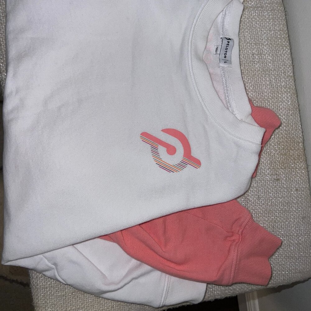 PELOTON WOMEN'S PULLOVER SWEATSHIRT